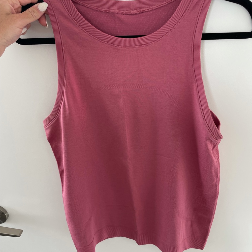 Lululemon work out tank